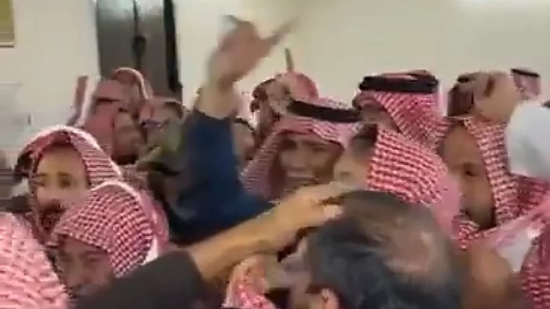 والد يعفو عن قاتل ابنه في ثاني أيام العزاء .. فيديو