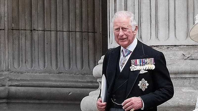نقل الملك تشارلز الثالث إلى المستشفى إثر مضاعفات علاج السرطان