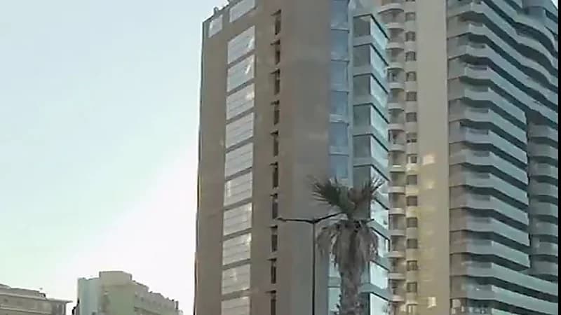 الحبتور يعلن تقطيع مبنى فندق ضخم في لبنان ونقله لبلد آخر ..فيديو