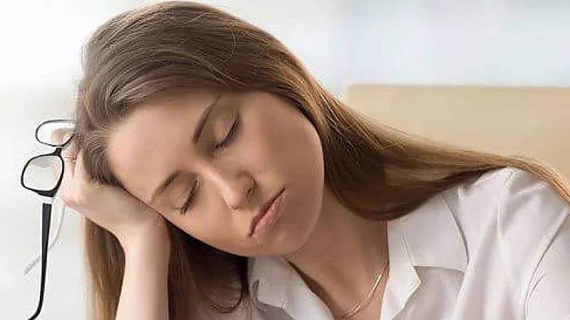 دراسة تحذر من مخاطر قلة النوم لثلاث ليالٍ على قلب الشباب الأصحاء