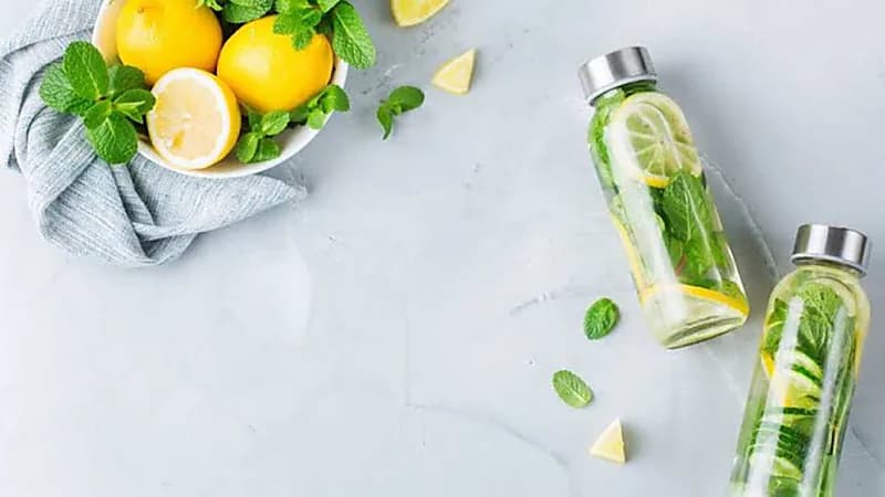 5 نصائح طبيعية تحارب سموم الجسم