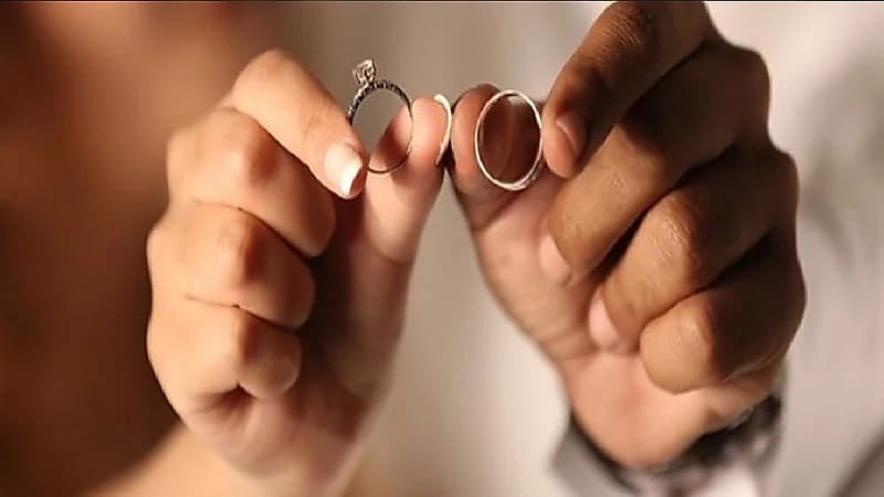 فتاة ترفع دعوى طلاق بعد 16 يوما من زواجها