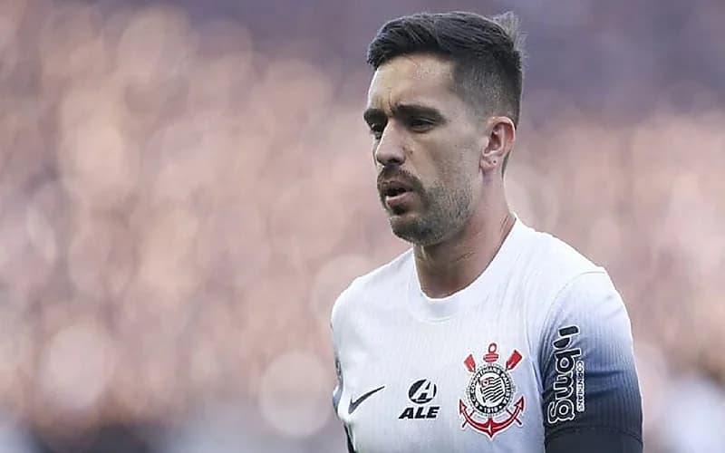 كورونادو يظهر في أول مران مع الشارقة