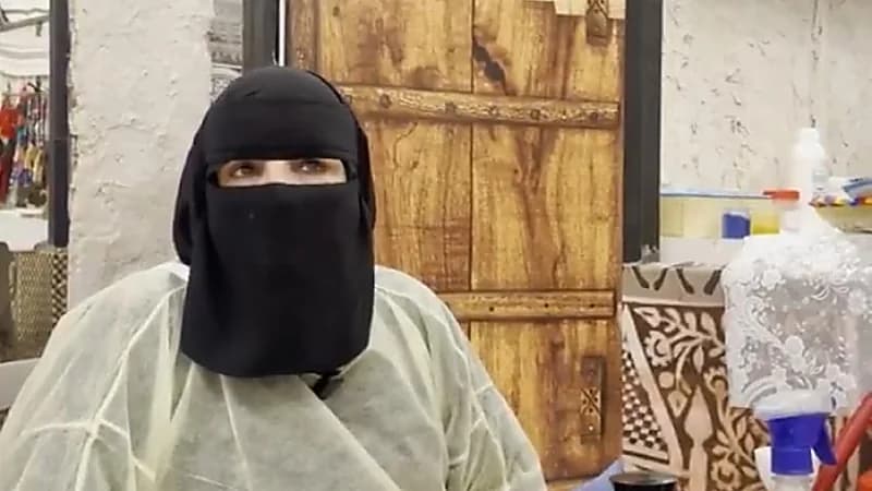 مواطنة تدرس في 7 دول وتلتحق بـ 28 دورة تدريبية لاحتراف صناعة الصابون..فيديو