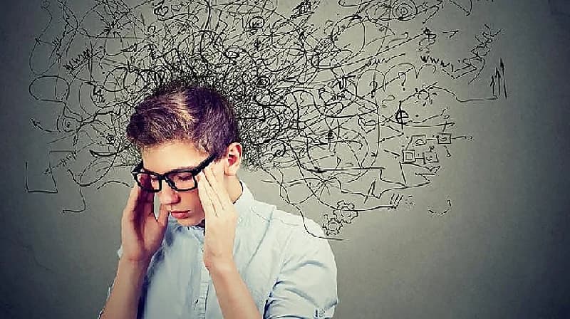 خبراء يكشفون طرقًا علمية للتغلب على الإفراط في التفكير