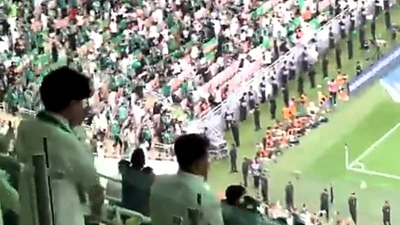 ردة فعل جماهير الأهلي بعد هدف التعادل أمام الهلال .. فيديو