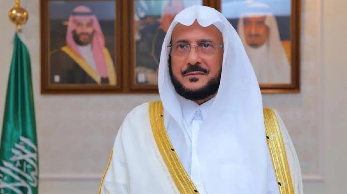 وزير الشؤون الإسلامية يوجه خطباء الجمعة للحديث عن الجشع في القطاع العقاري