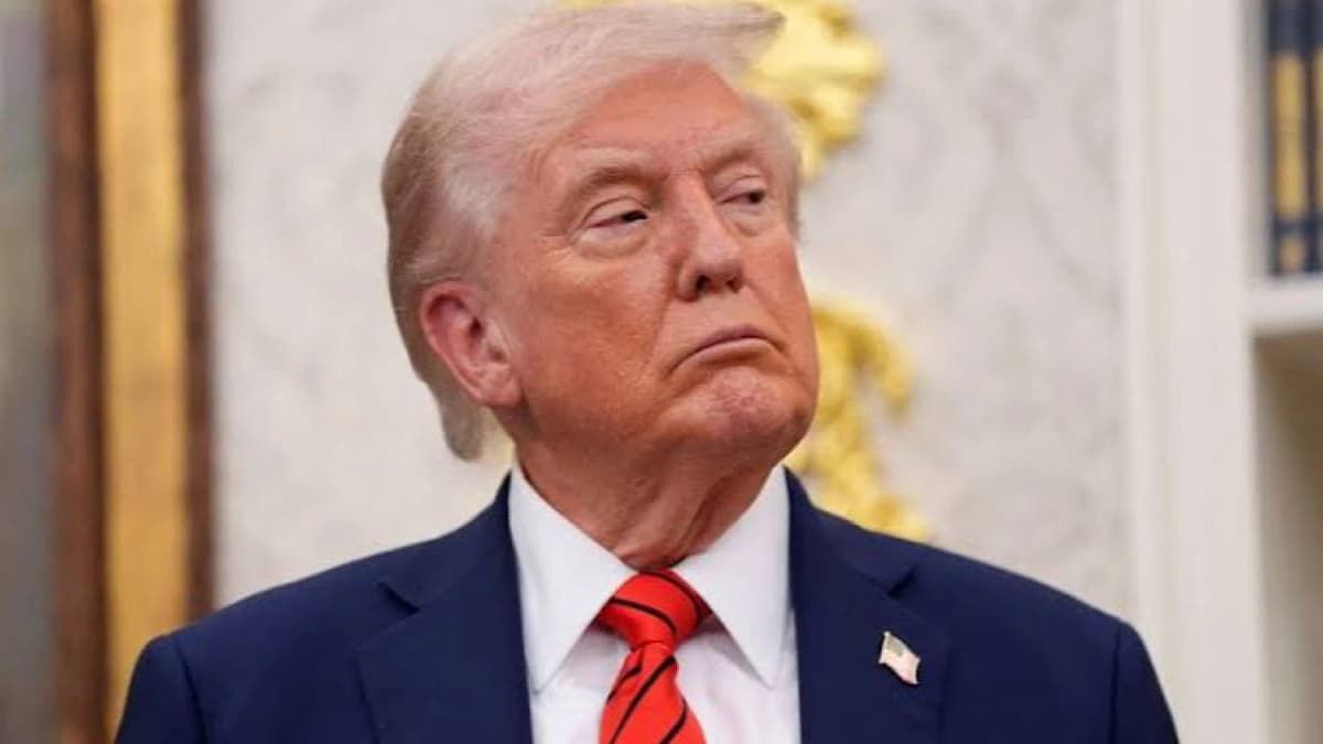 غلاف "تايم" يُغضب ترامب: أخفوا شعري ووضعوا تاجًا عائمًا فوق رأسي