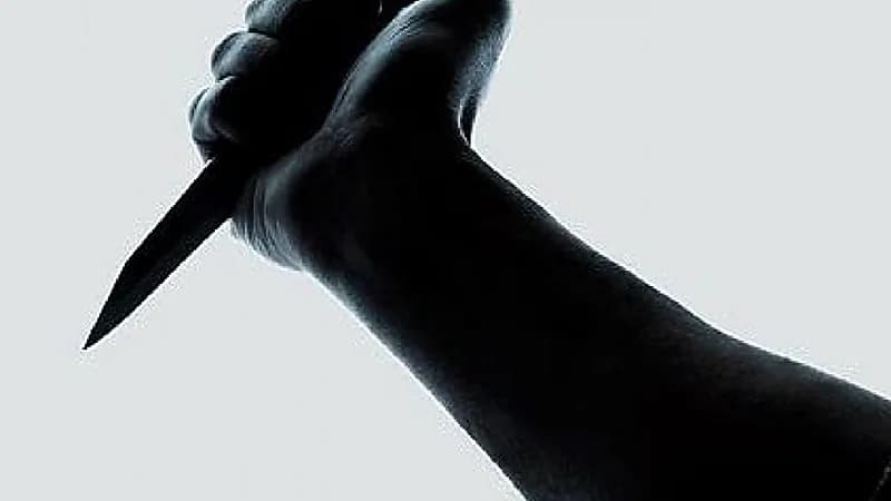 قصة حب تنتهي بالقتل طعنًا