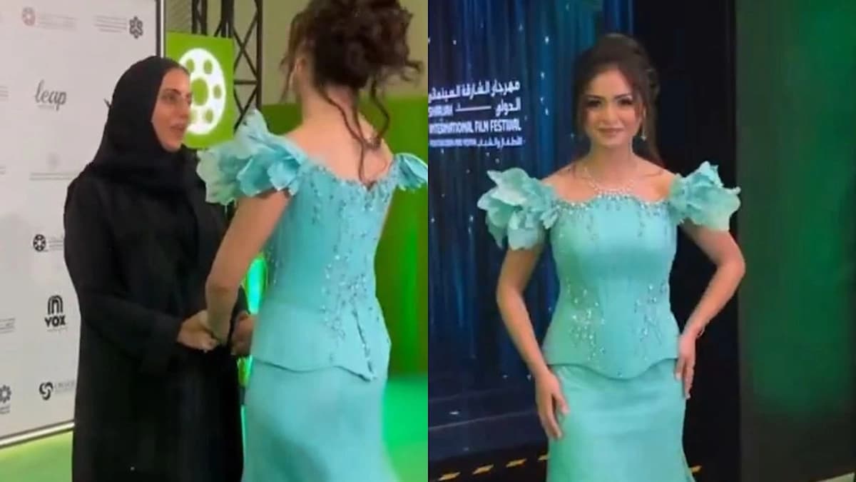 حلا الترك تخطف الأنظار بفستان من تصميمها في مهرجان الشارقة.. فيديو
