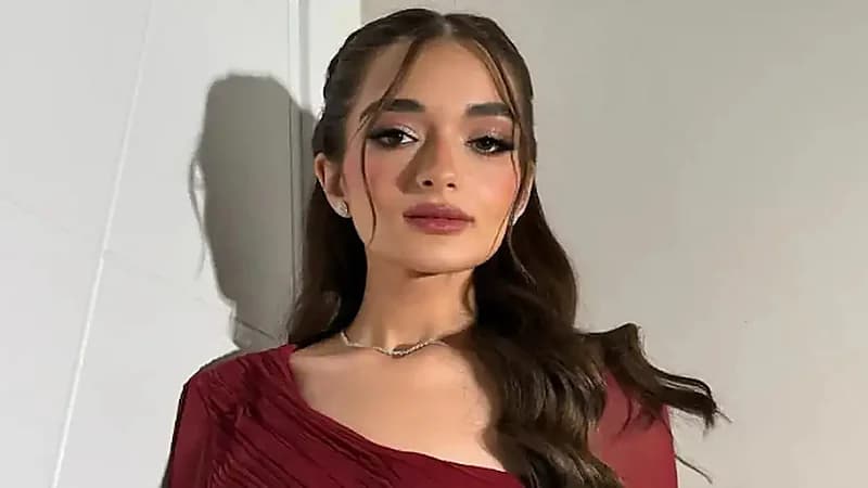 وعكة صحية غامضة تُدخل ملك أحمد زاهر المستشفى