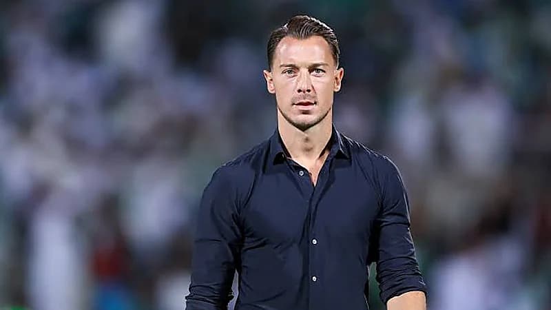 الزهراني: من السذاجة استغناء الأهلي عن يايسله.. فيديو