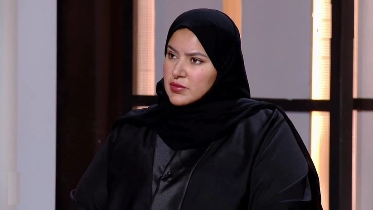 محامية: لا يوجد نظام يمنع التصوير أو البث في مكان العمل .. فيديو