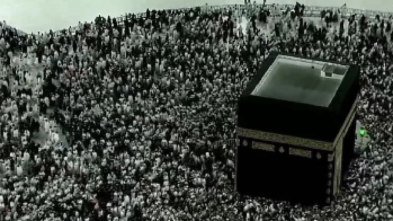 في صورة بهية .. جموع غفيرة للطائفين والمعتمرين في الحرم المكي (فيديو)