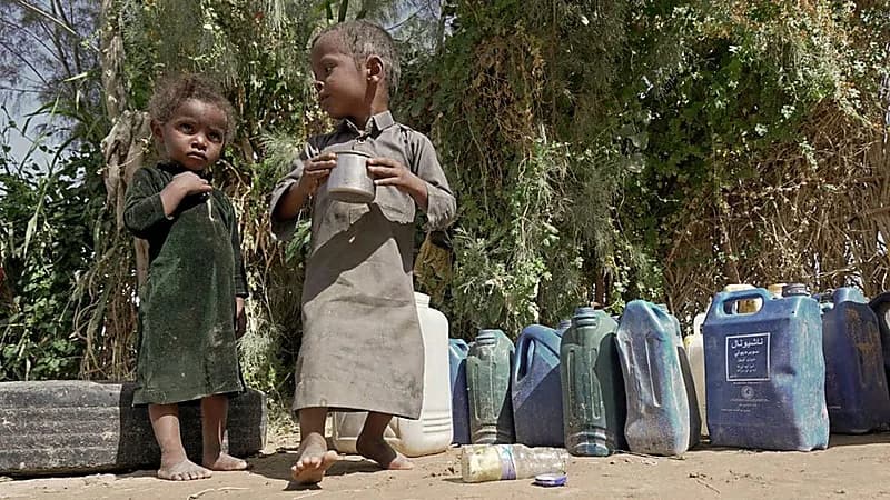 البرد القارس ينهي حياة 3 أطفال في مأرب