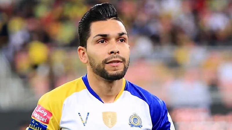 نادي النصر يتفق مع بيتروس لإنهاء عقده بالتراضي