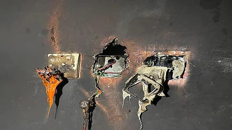 صور..إندلاع حريق جراء تماس كهربائي في جازان