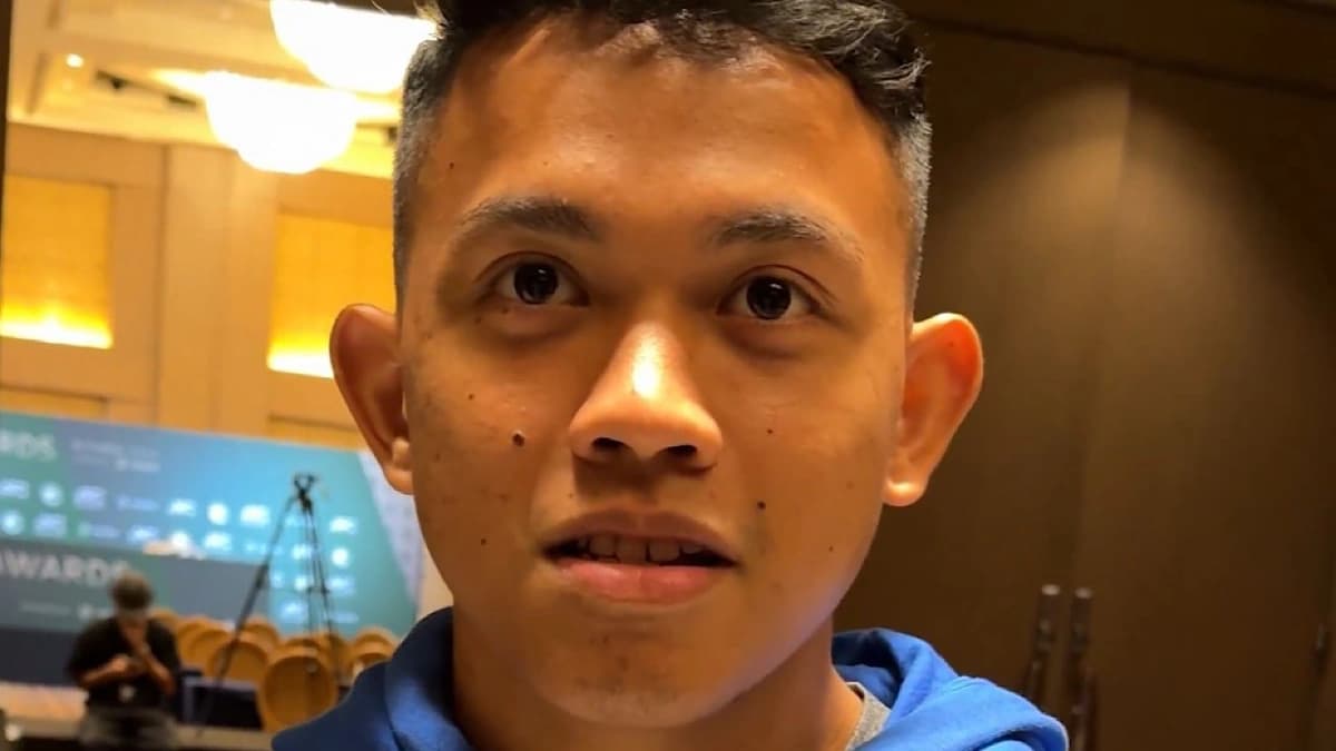 عارف أيمن: سالم الدوسري أفضل من أكرم عفيف .. فيديو