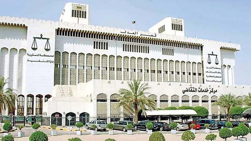 حبس وزير كويتي سابق سنتين بتهمة الكسب غير المشروع