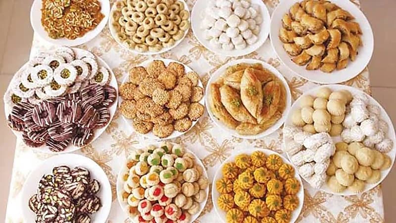استشاري يقدم نصيحة بشأن الأطعمة اللذيذة في العيد