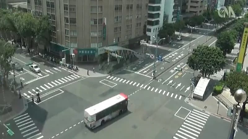 شاهد.. صافرات الإنذار تدوي في تايوان