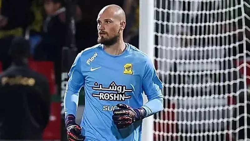 مدة غياب حارس الاتحاد بعد إصابته