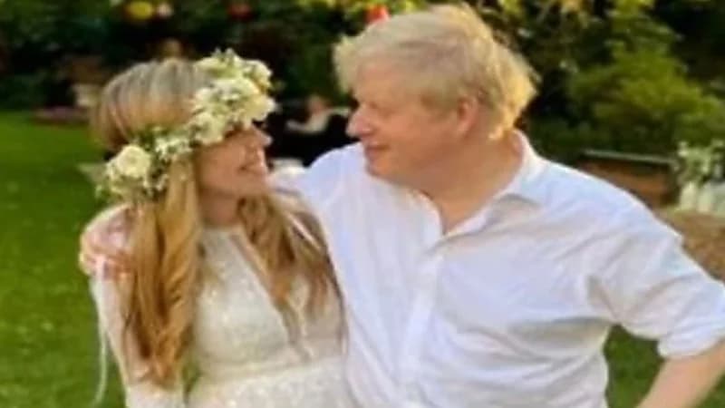 عقد قران رئيس وزراء بريطانيا في خيمة وسط حضور قليل من الأقارب