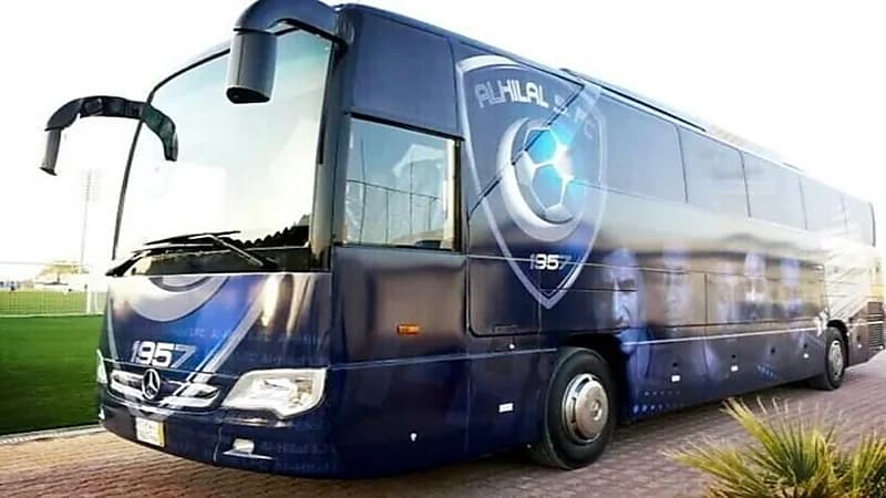حافلات لنقل جماهير الهلال لمؤازرة الفريق في "كأس سوبر لوسيل"