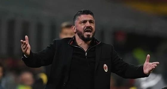 الثلوج تشعل غضب مدرب الميلان