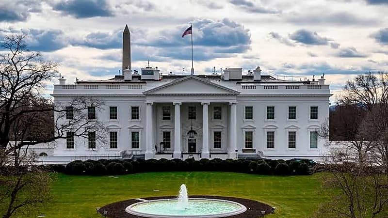 البيت الأبيض يؤكد التزامه بحماية أمن المملكة والخليج