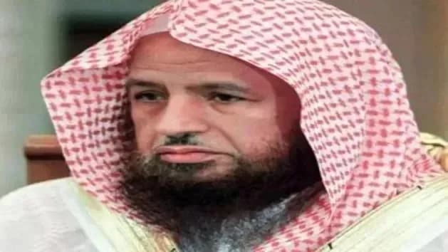 هل يجوز كشف الوجه أمام أخي الزوج وابن العم؟ الخضير يجيب
