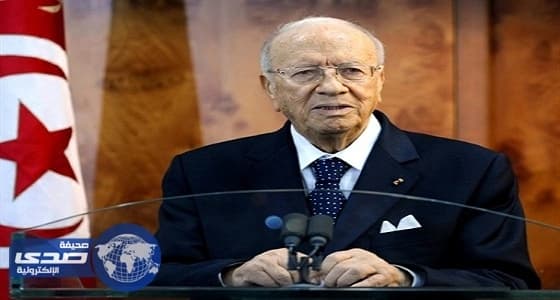 ⁠⁠⁠⁠⁠السبسي يناقش الأوضاع الأمنية والعسكرية مع قادة الجيوش التونسية