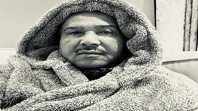 محمد عبده يرسل صورة غريبة لرئيس الترفيه