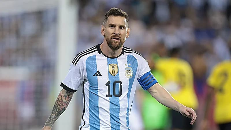 قلق بشأن ميسي قبل لقاء الأخضر والأرجنتين