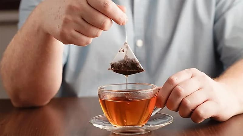 العثور على بقايا 1200 نوع من الحشرات بأكياس الشاي والأعشاب