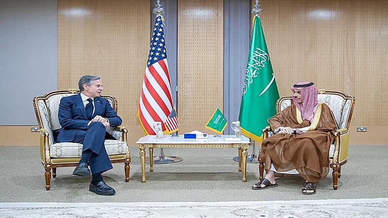 وزير الخارجية يبحث مع بلينكن الشراكة الاستراتيجية بين واشنطن والرياض