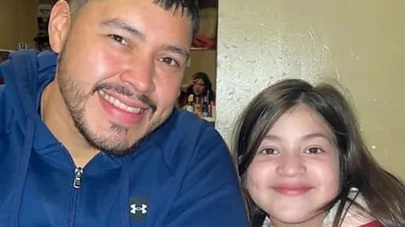 سماعة هاتف تنهي حياة طفلة