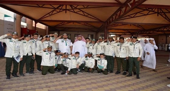 بالصور.. مشاركة 150 طالب في تدشين المشاريع التعليمية شرق الدمام