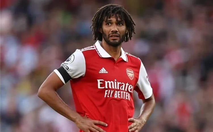 أستون فيلا يخطط لضم محمد النني