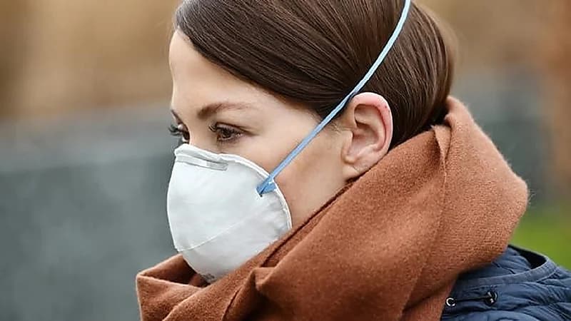 خبيرة أوبئة: سيضطر الناس إلى ارتداء الكمامات لسنوات