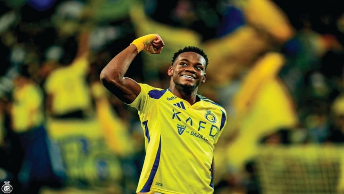 مراد زورلو : جون دوران لديه مشكلة كبيرة في رأسه.. فيديو