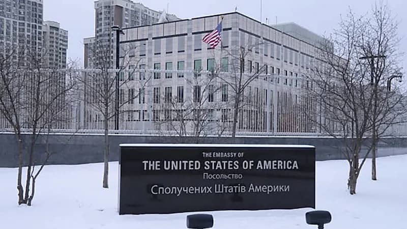 السفارة الأمريكية في كييف تحذر من هجوم جوي محتمل كبير