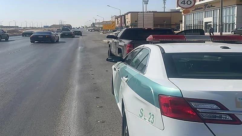 بالصور.. ضبط قائدي مركبات أضافوا تعديلات على أجسام مركباتهم بالرياض