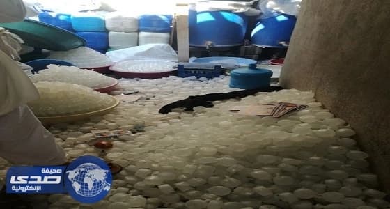بالصور.. ضبط مصنع لتعبئة مياه زمزم مغشوشة في مكة
