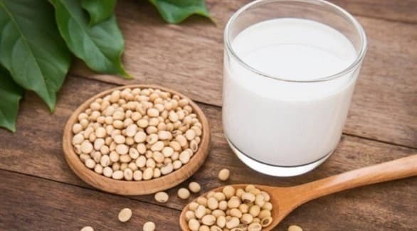 دراسة: حليب الصويا أفضل بديل عن حليب البقر