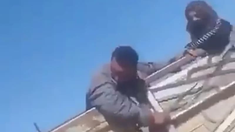 شاهد.. مريض بداء الكلب يتألم بعد إصابته والمراكز الصحية ترفض استقباله