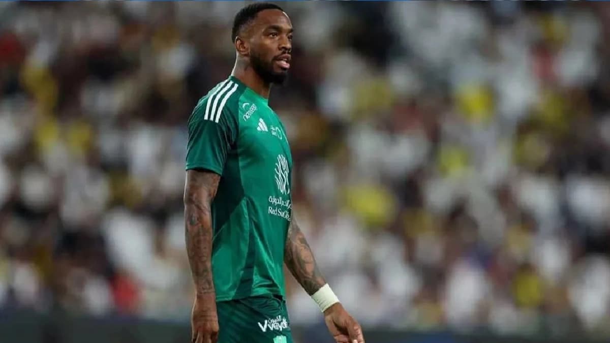 إيفرتون يتحرك لضم محترف الأهلي