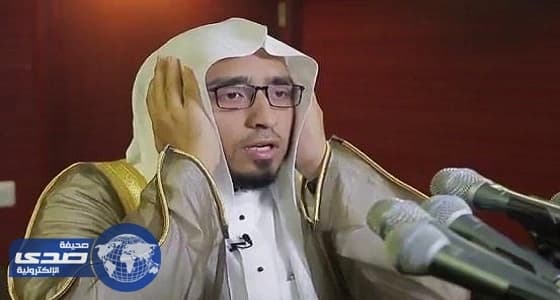 بالفيديو.. مؤذن الحرم المكي يكشف عن شعوره وإحساسه حينما يرفع الآذان