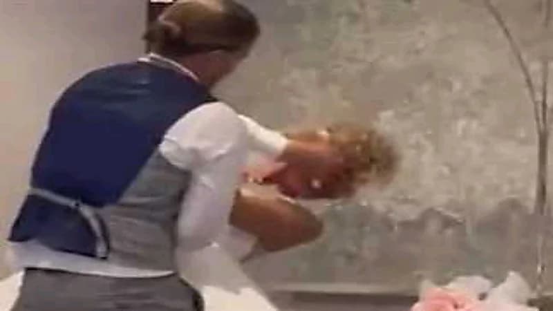 بالفيديو.. عريس يضرب عروسه بـ "كعكة" أمام المعازيم