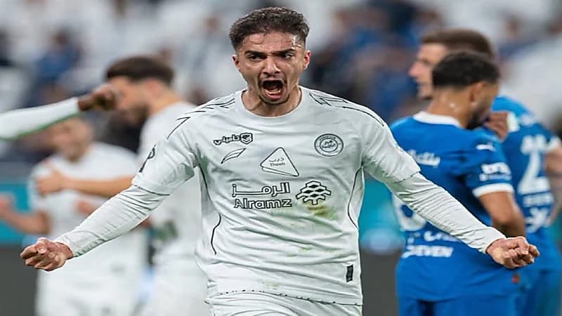 محمد الشويرخ يتعرض لإصابة خلال معسكر الشباب بالنمسا